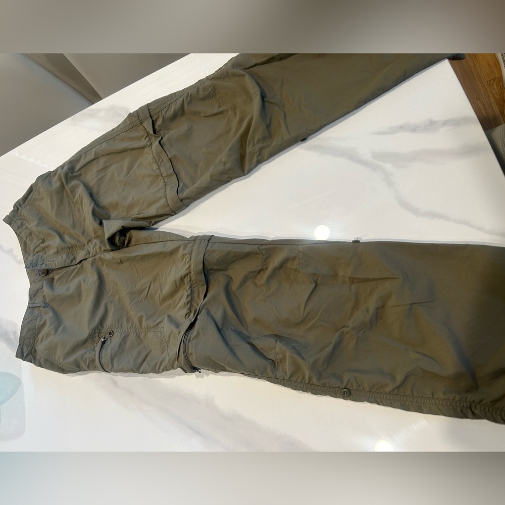 Cargo pants olive green Patagonia